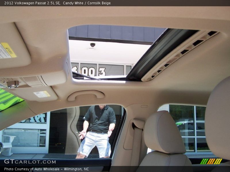 Candy White / Cornsilk Beige 2012 Volkswagen Passat 2.5L SE