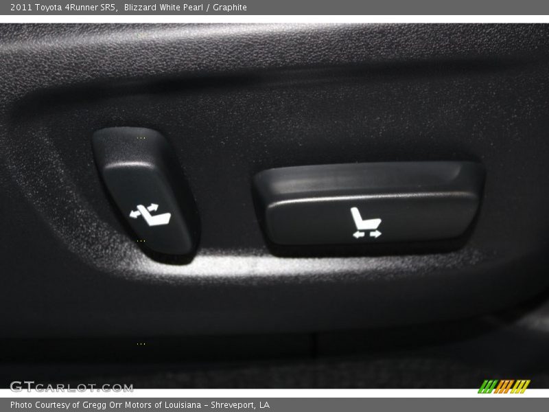 Blizzard White Pearl / Graphite 2011 Toyota 4Runner SR5
