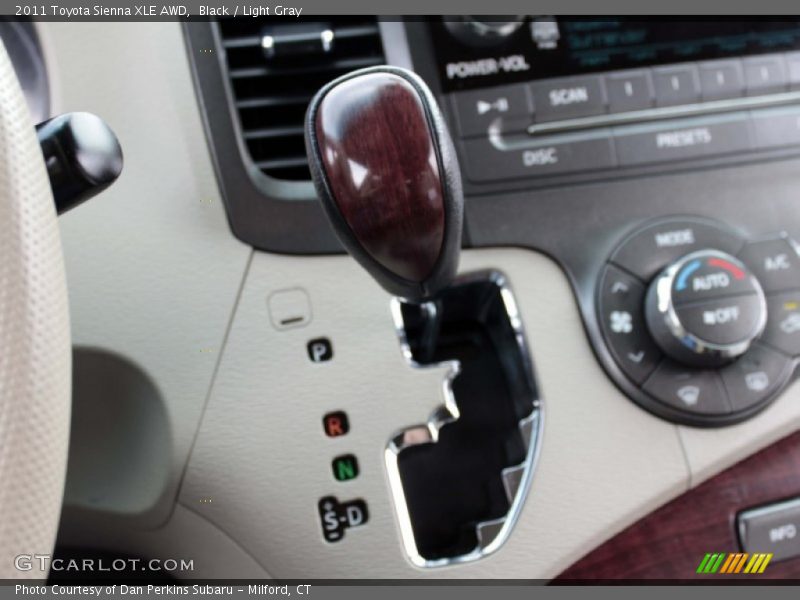 Black / Light Gray 2011 Toyota Sienna XLE AWD