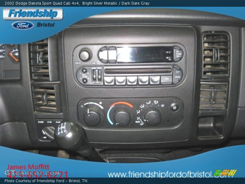 Bright Silver Metallic / Dark Slate Gray 2002 Dodge Dakota Sport Quad Cab 4x4