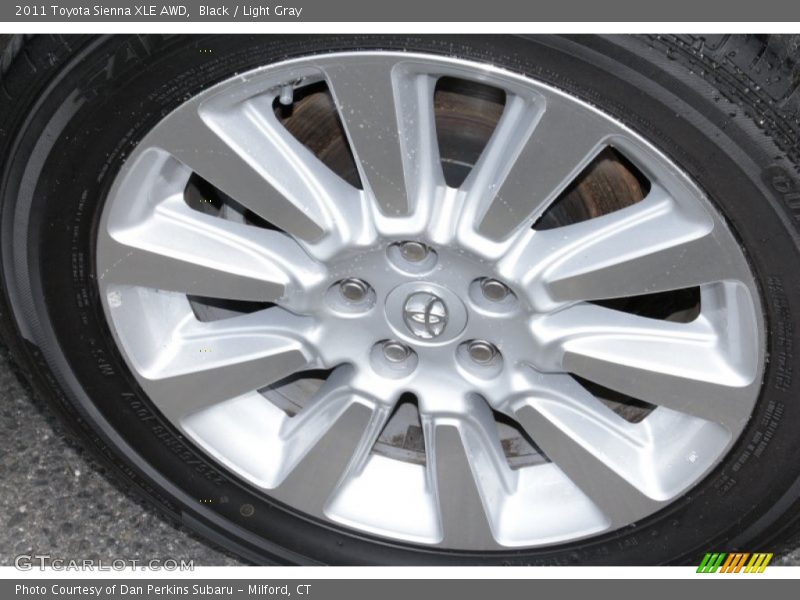 Black / Light Gray 2011 Toyota Sienna XLE AWD