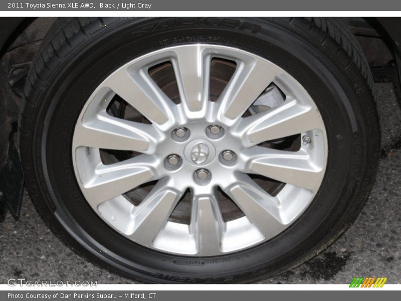 Black / Light Gray 2011 Toyota Sienna XLE AWD