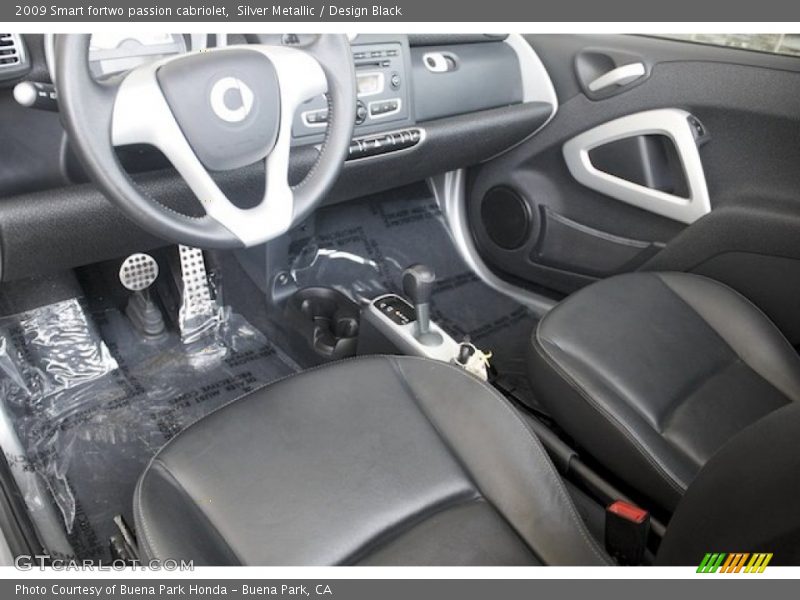 Silver Metallic / Design Black 2009 Smart fortwo passion cabriolet