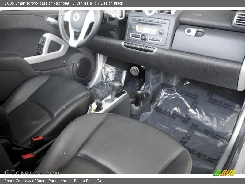 Silver Metallic / Design Black 2009 Smart fortwo passion cabriolet