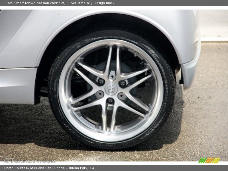 Silver Metallic / Design Black 2009 Smart fortwo passion cabriolet