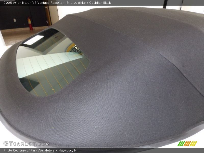 Stratus White / Obsidian Black 2008 Aston Martin V8 Vantage Roadster