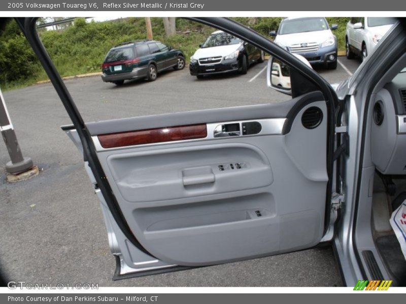 Reflex Silver Metallic / Kristal Grey 2005 Volkswagen Touareg V6
