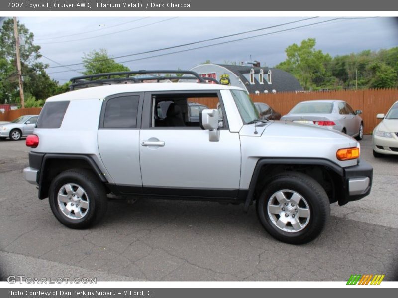 Titanium Metallic / Dark Charcoal 2007 Toyota FJ Cruiser 4WD
