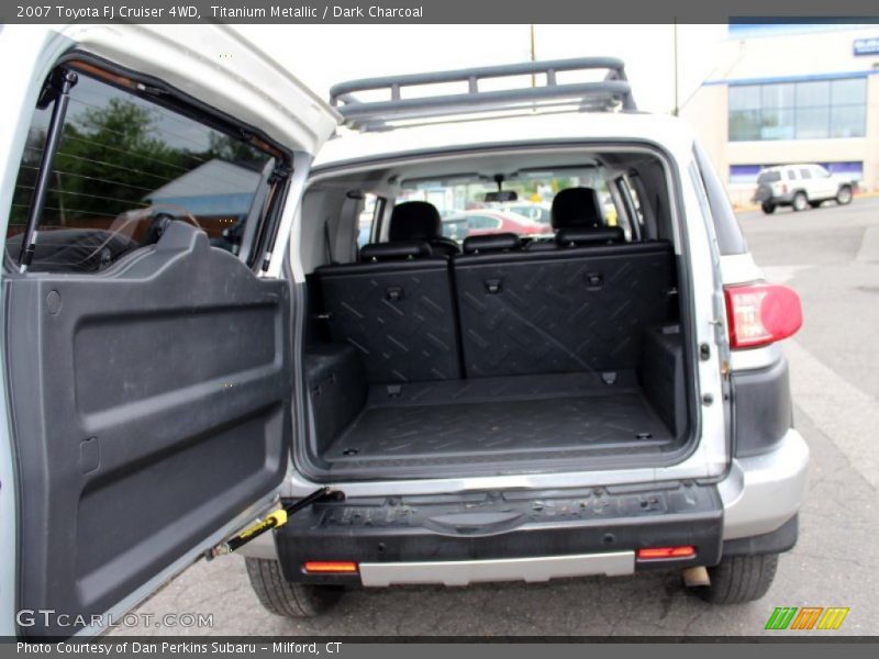 Titanium Metallic / Dark Charcoal 2007 Toyota FJ Cruiser 4WD