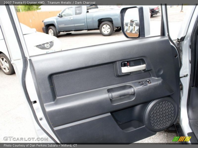 Titanium Metallic / Dark Charcoal 2007 Toyota FJ Cruiser 4WD