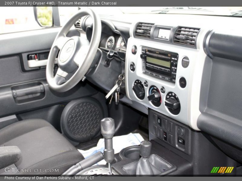 Titanium Metallic / Dark Charcoal 2007 Toyota FJ Cruiser 4WD