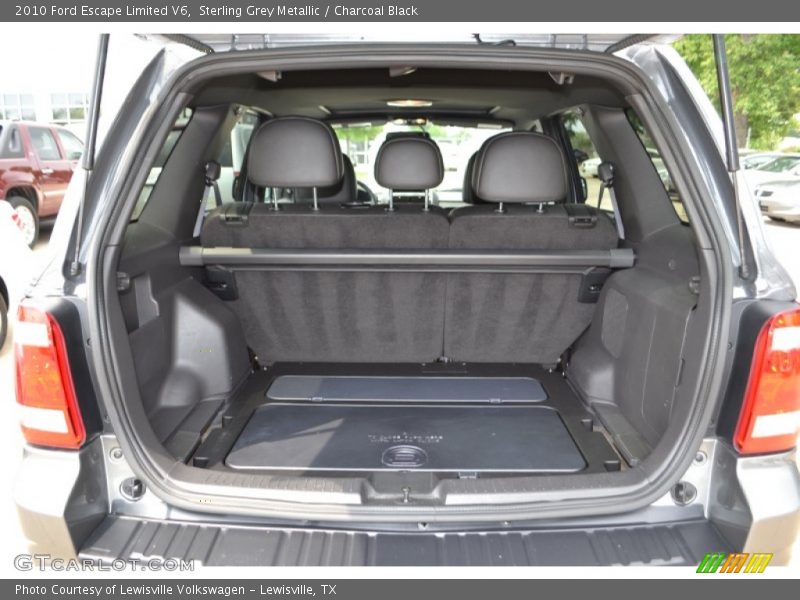  2010 Escape Limited V6 Trunk