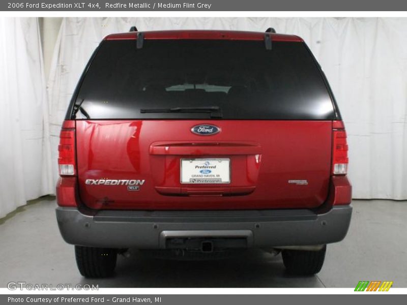 Redfire Metallic / Medium Flint Grey 2006 Ford Expedition XLT 4x4