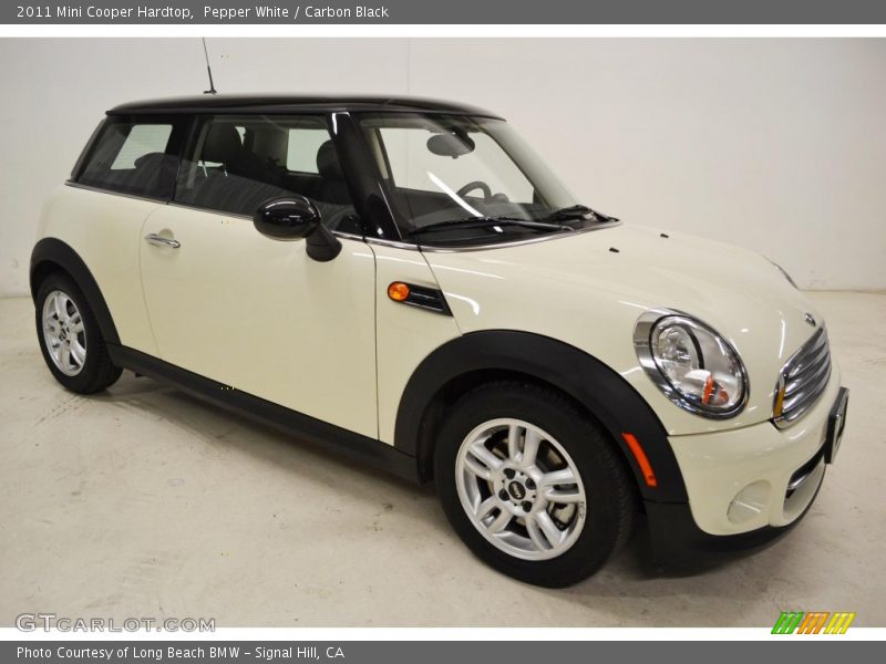 Pepper White / Carbon Black 2011 Mini Cooper Hardtop