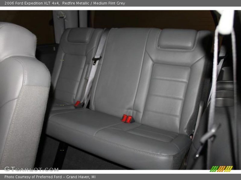 Redfire Metallic / Medium Flint Grey 2006 Ford Expedition XLT 4x4