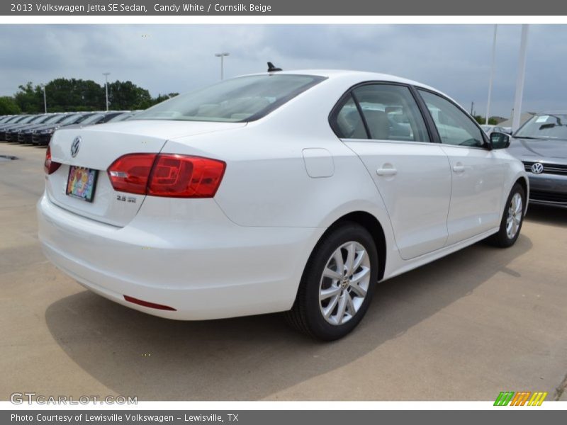 Candy White / Cornsilk Beige 2013 Volkswagen Jetta SE Sedan