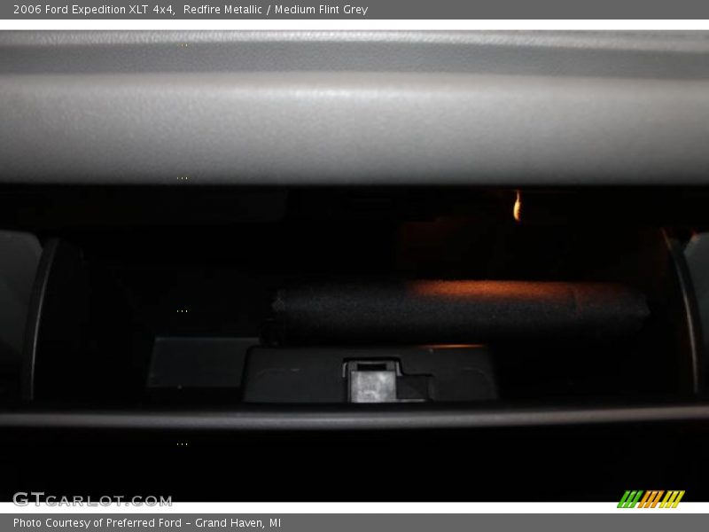 Redfire Metallic / Medium Flint Grey 2006 Ford Expedition XLT 4x4
