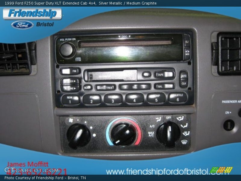 Silver Metallic / Medium Graphite 1999 Ford F250 Super Duty XLT Extended Cab 4x4