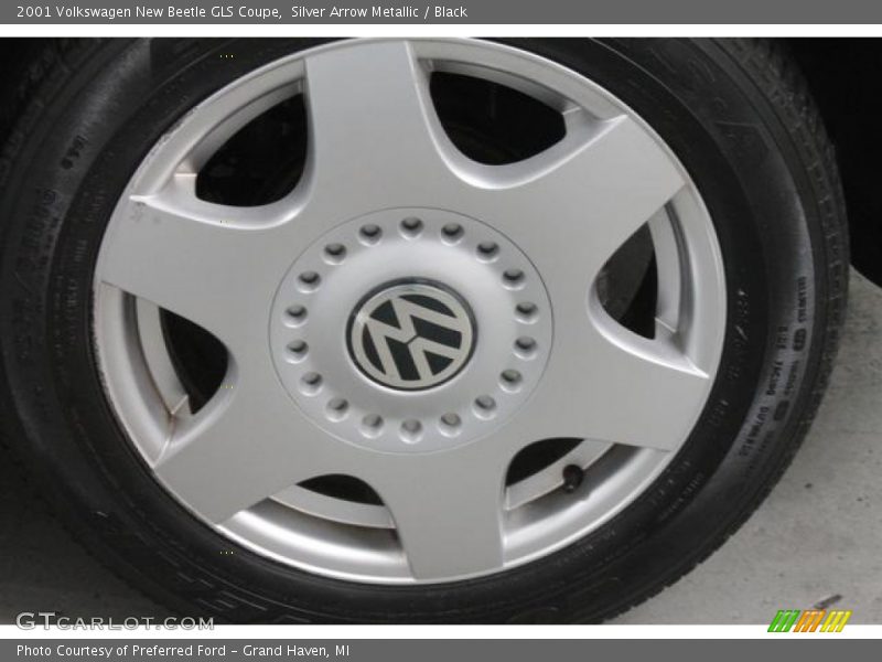 Silver Arrow Metallic / Black 2001 Volkswagen New Beetle GLS Coupe