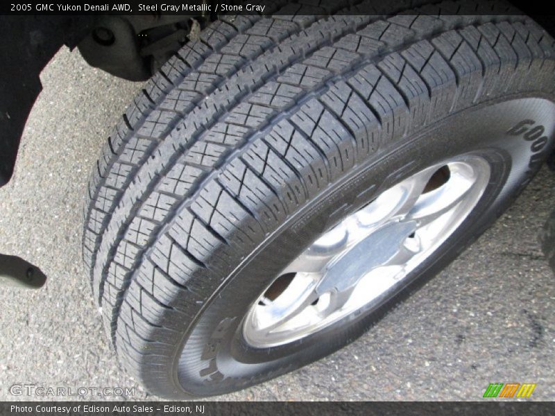 Steel Gray Metallic / Stone Gray 2005 GMC Yukon Denali AWD