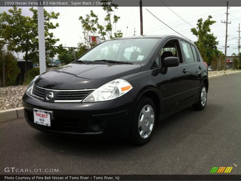 Super Black / Charcoal 2009 Nissan Versa 1.8 S Hatchback