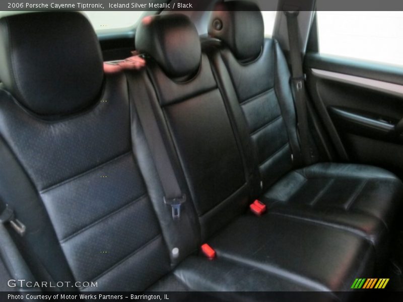 Iceland Silver Metallic / Black 2006 Porsche Cayenne Tiptronic