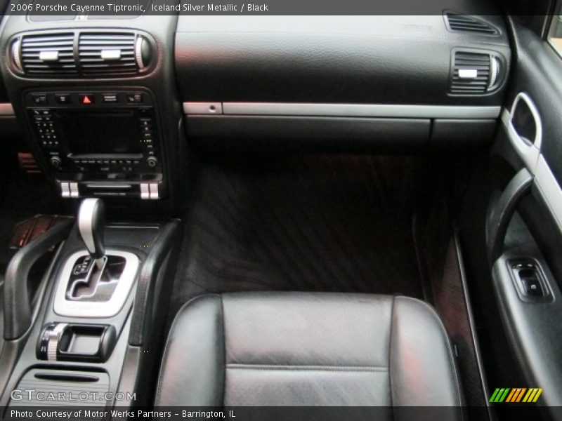 Iceland Silver Metallic / Black 2006 Porsche Cayenne Tiptronic