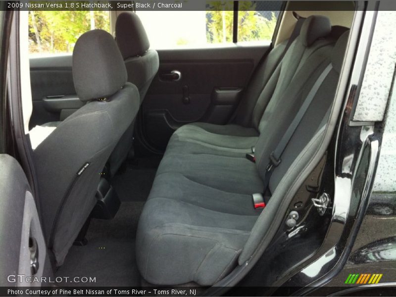 Super Black / Charcoal 2009 Nissan Versa 1.8 S Hatchback