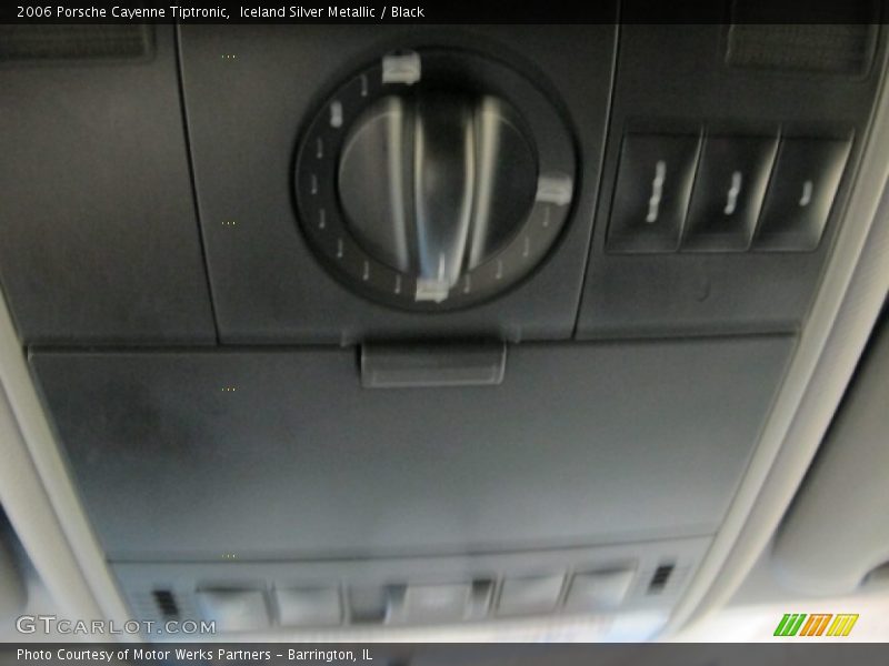 Iceland Silver Metallic / Black 2006 Porsche Cayenne Tiptronic
