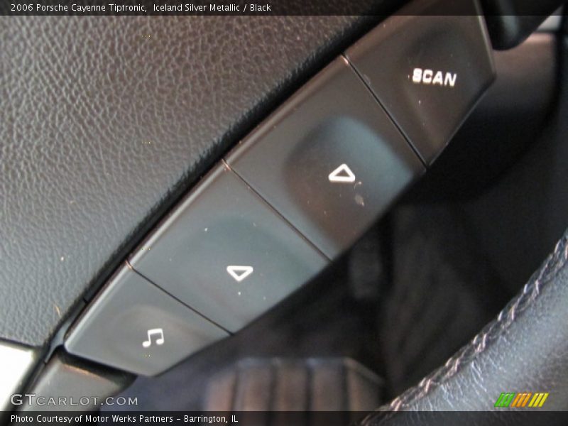 Iceland Silver Metallic / Black 2006 Porsche Cayenne Tiptronic
