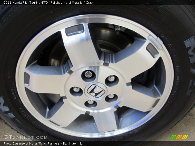 Polished Metal Metallic / Gray 2011 Honda Pilot Touring 4WD