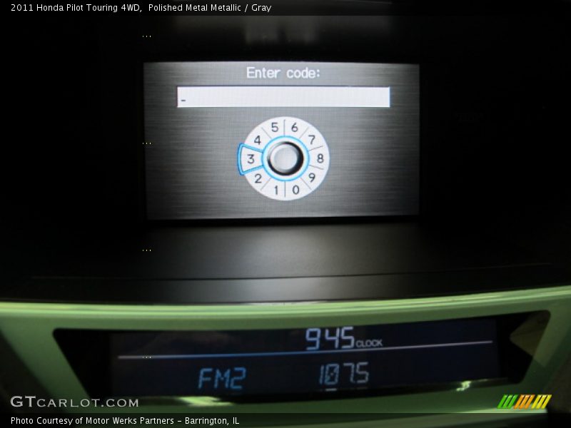 Polished Metal Metallic / Gray 2011 Honda Pilot Touring 4WD