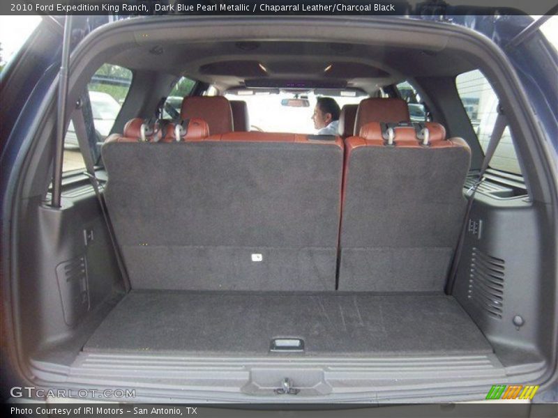  2010 Expedition King Ranch Trunk