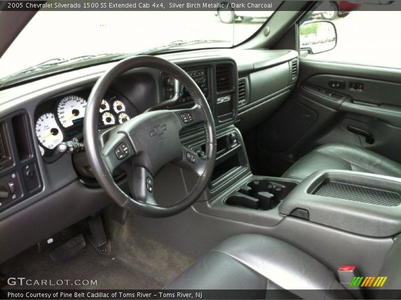 Dark Charcoal Interior - 2005 Silverado 1500 SS Extended Cab 4x4 