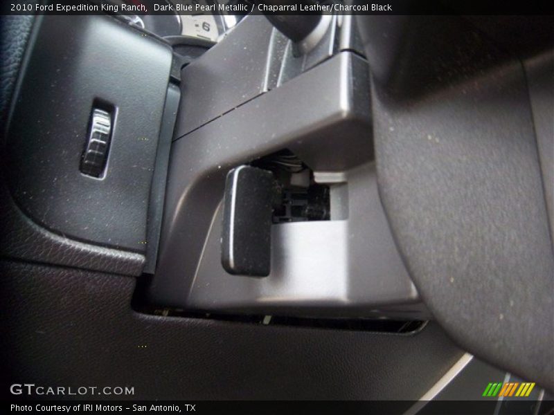 Dark Blue Pearl Metallic / Chaparral Leather/Charcoal Black 2010 Ford Expedition King Ranch