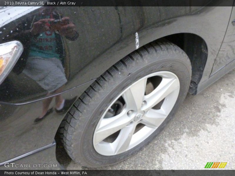 Black / Ash Gray 2010 Toyota Camry SE