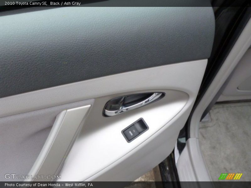 Black / Ash Gray 2010 Toyota Camry SE