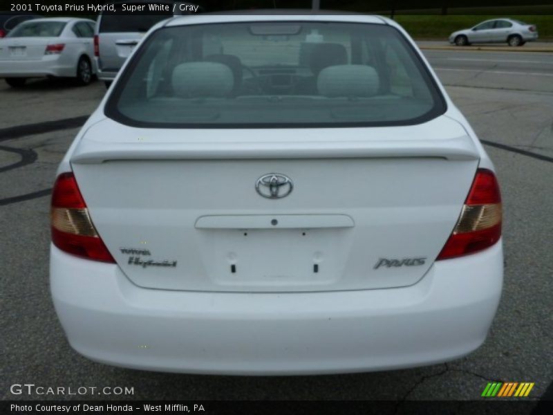 Super White / Gray 2001 Toyota Prius Hybrid
