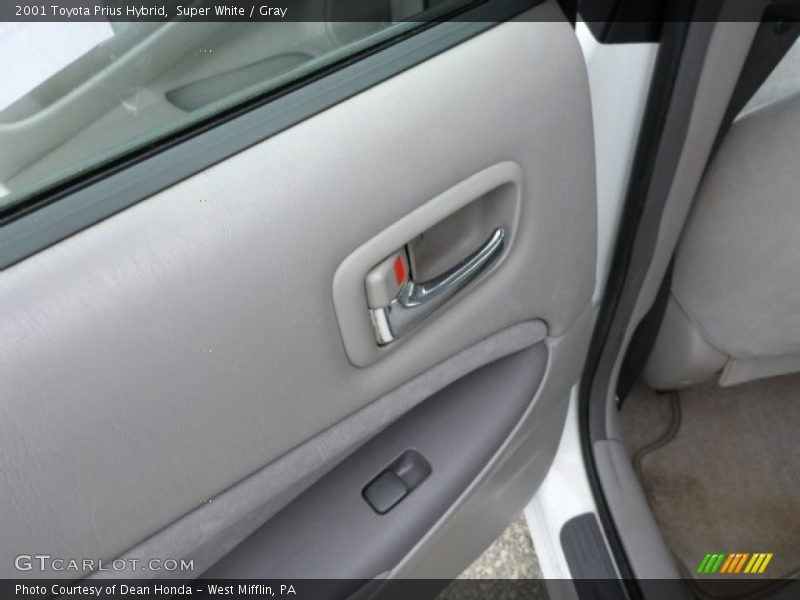 Super White / Gray 2001 Toyota Prius Hybrid