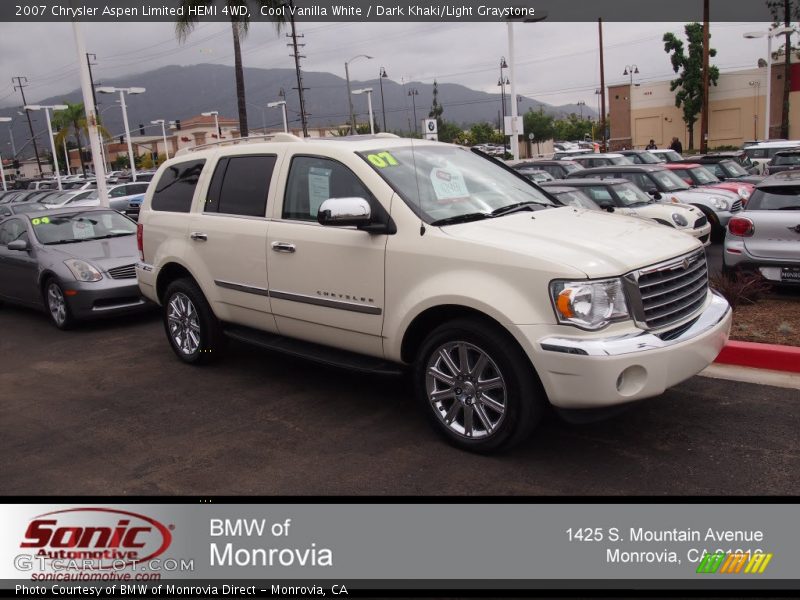 Cool Vanilla White / Dark Khaki/Light Graystone 2007 Chrysler Aspen Limited HEMI 4WD