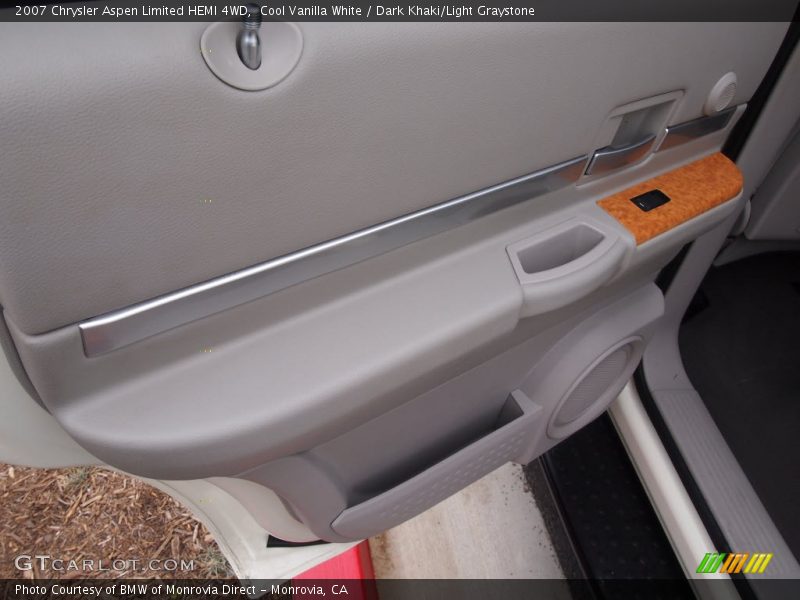 Cool Vanilla White / Dark Khaki/Light Graystone 2007 Chrysler Aspen Limited HEMI 4WD