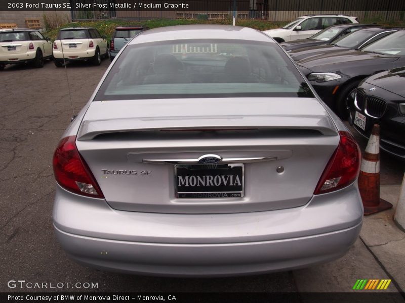 Silver Frost Metallic / Medium Graphite 2003 Ford Taurus SE