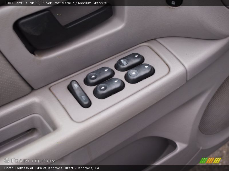 Silver Frost Metallic / Medium Graphite 2003 Ford Taurus SE
