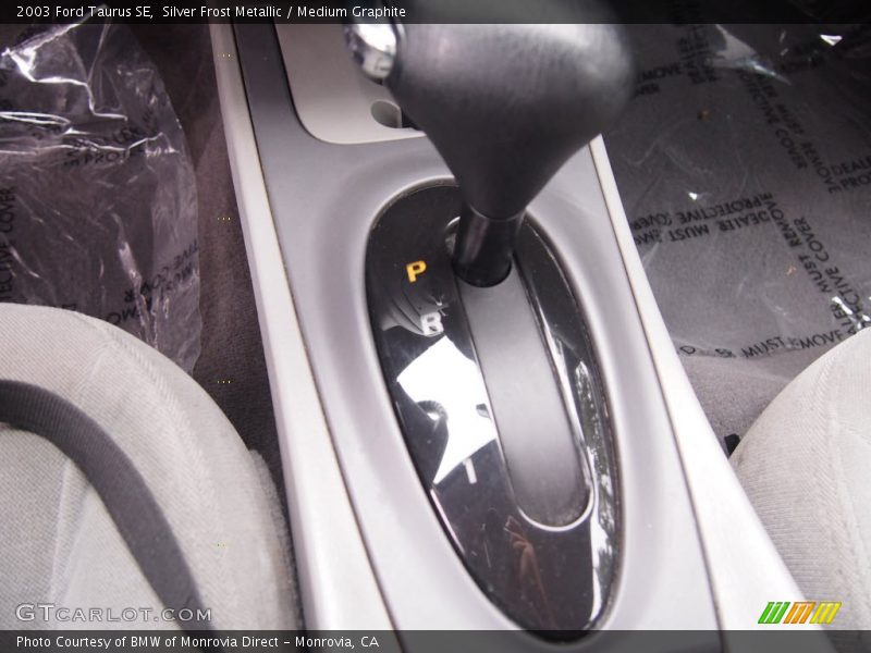Silver Frost Metallic / Medium Graphite 2003 Ford Taurus SE
