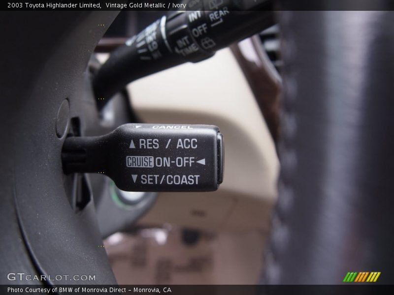 Vintage Gold Metallic / Ivory 2003 Toyota Highlander Limited