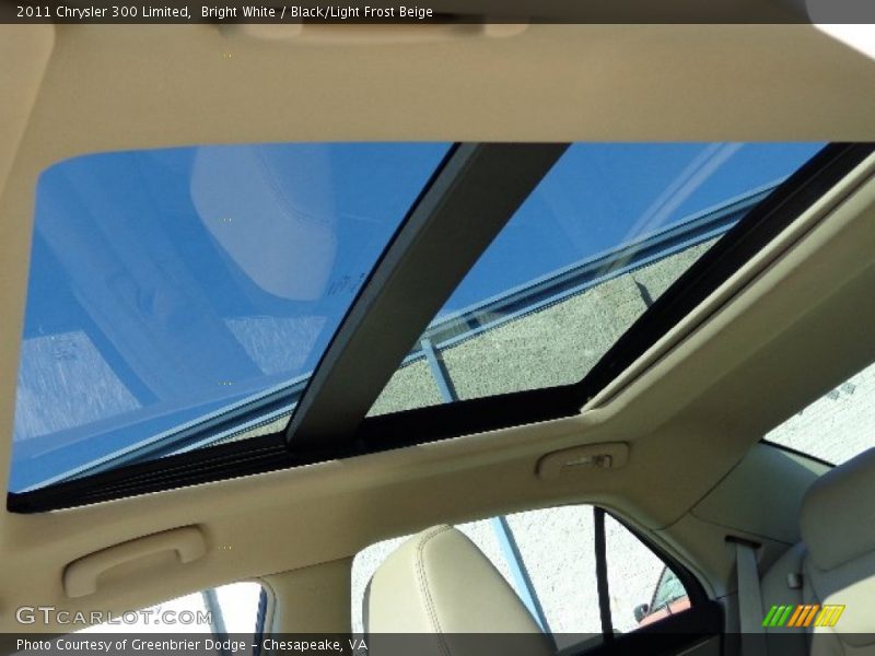 Bright White / Black/Light Frost Beige 2011 Chrysler 300 Limited