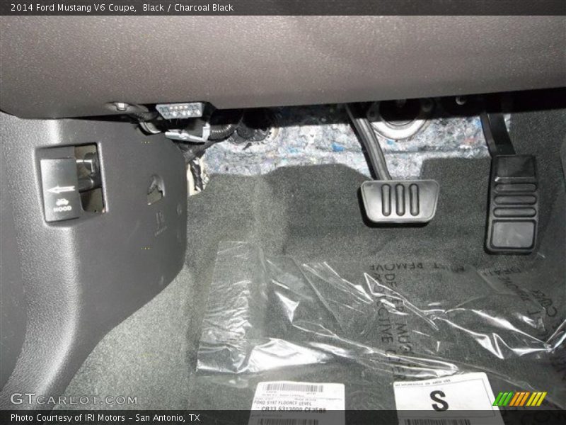 Black / Charcoal Black 2014 Ford Mustang V6 Coupe