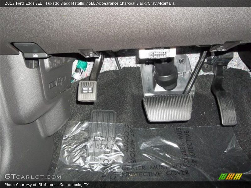 Tuxedo Black Metallic / SEL Appearance Charcoal Black/Gray Alcantara 2013 Ford Edge SEL