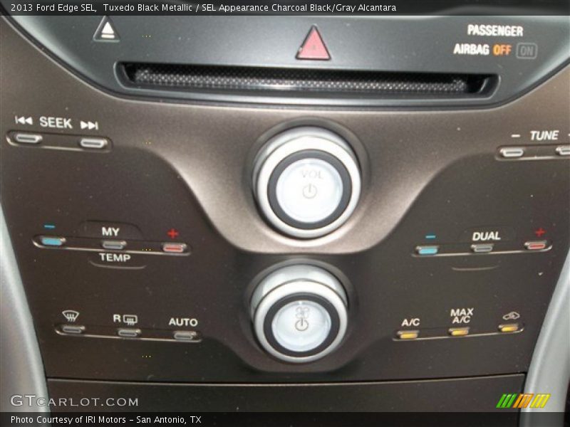 Tuxedo Black Metallic / SEL Appearance Charcoal Black/Gray Alcantara 2013 Ford Edge SEL