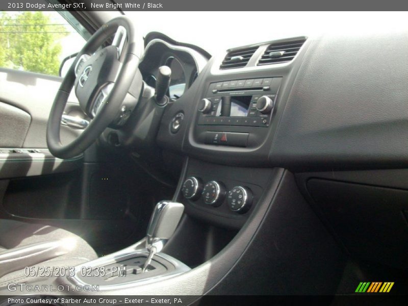 New Bright White / Black 2013 Dodge Avenger SXT